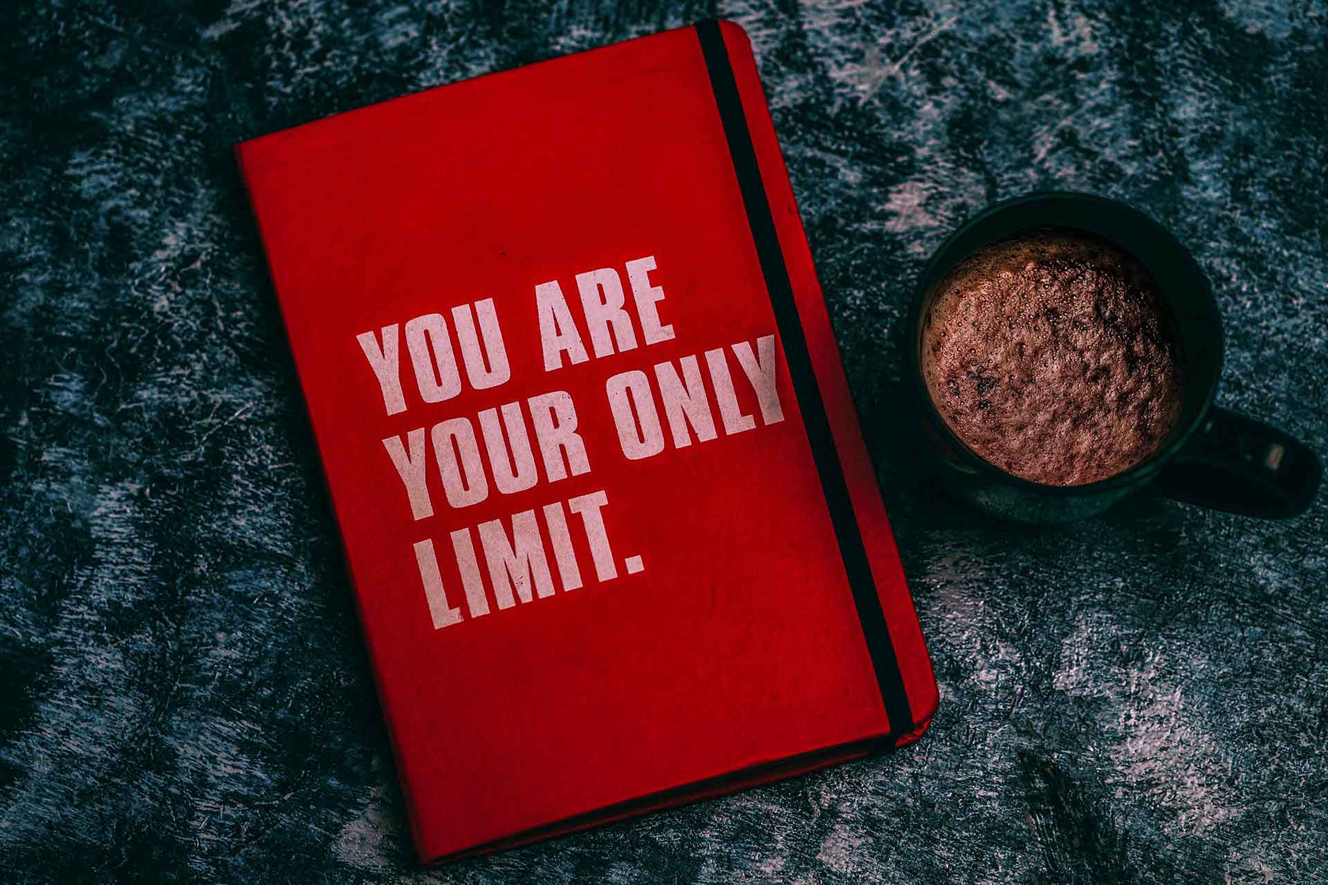 Schriftzug: You are your only limit